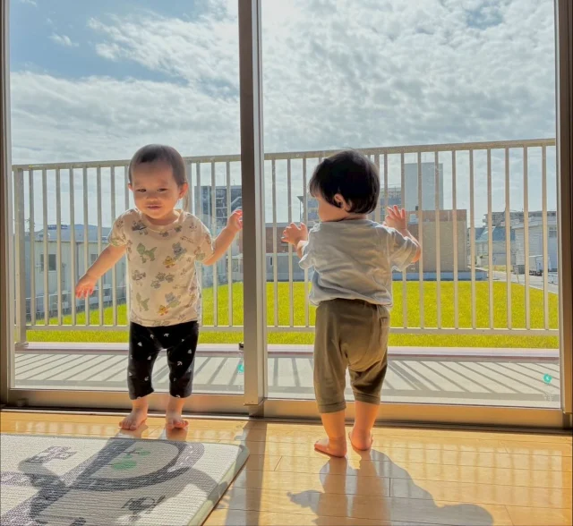 【少しはやめの秋🍁 ふたば組】

涼しくなり始め、保育園の近くの稲刈りが終わり、段々秋の訪れが感じられるようになってきましたね！🍂
ふたば組のお友だちは、芸術の秋🎨…運動の秋🏃🏻‍♀️💨…食欲の秋🍚🍠…など、様々な秋に触れていますよ！
他にも、春雨やスライムなどを使って、色々な感触遊びを楽しんでいます❣️
季節の変わり目で体調を崩してしまわないように、元気に過ごしましょうね💗

#幼稚園
#保育園
#たんすい保育園
#たんすい和白保育園
#たんすいfamilia保育園
#tansui
#tansuiyouchien
#福岡市博多区
#fukuoka
#kindergarten
#たんすいケアルーム
#病児病後児保育
#児童発達支援事業所
#たんすいWAYルーム
#ふたば組
#0歳児
 #運動の秋
 #食欲の秋
 #芸術の秋
 #9月製作
 #スライム遊び
 #春雨遊び